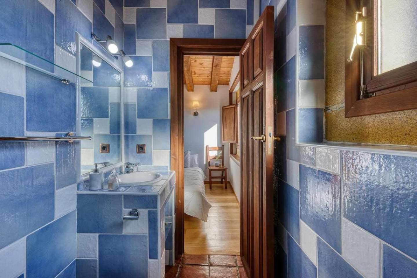 Cuesta Del Reloj Casa de hóspedes Piedralaves Exterior foto