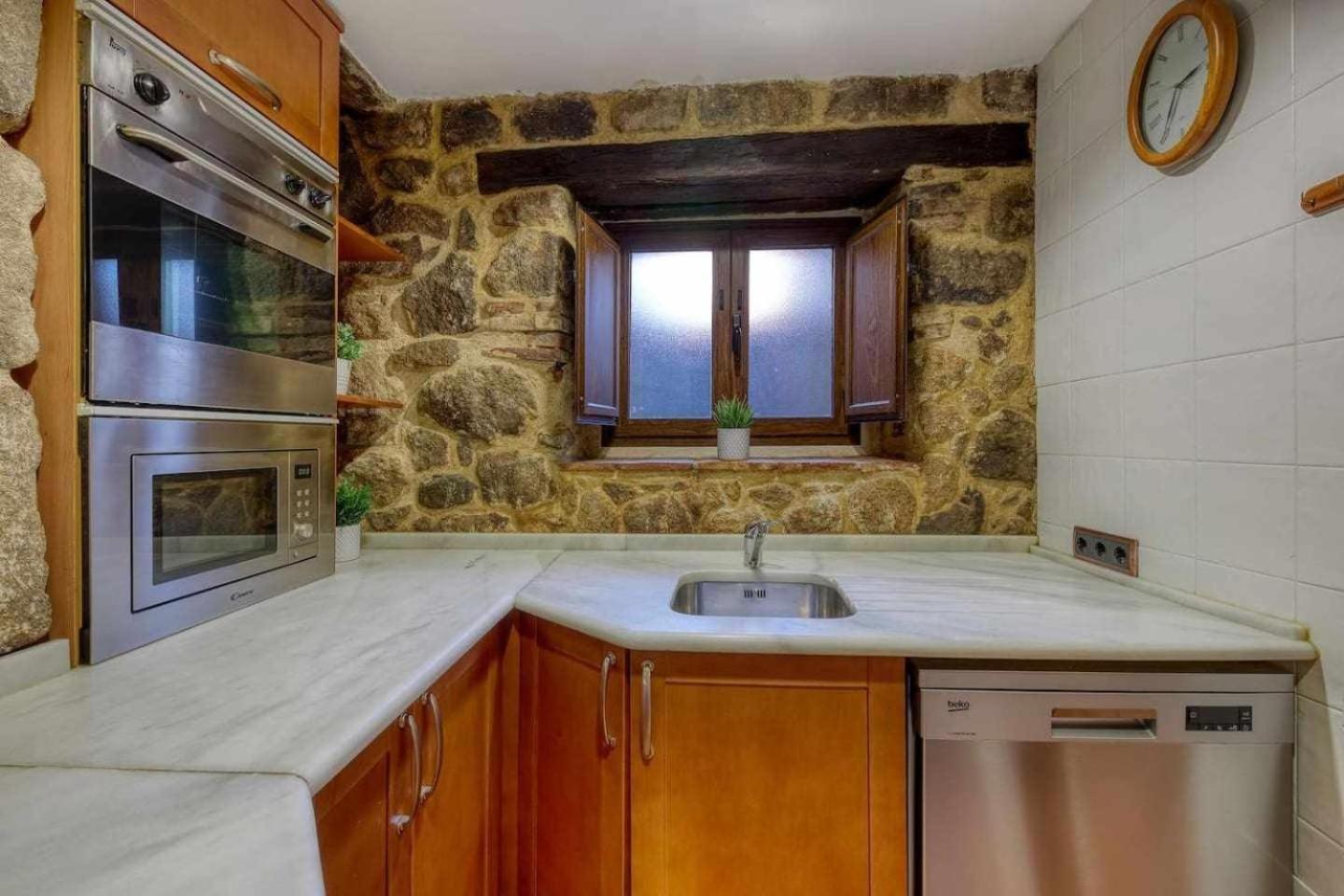Cuesta Del Reloj Casa de hóspedes Piedralaves Exterior foto