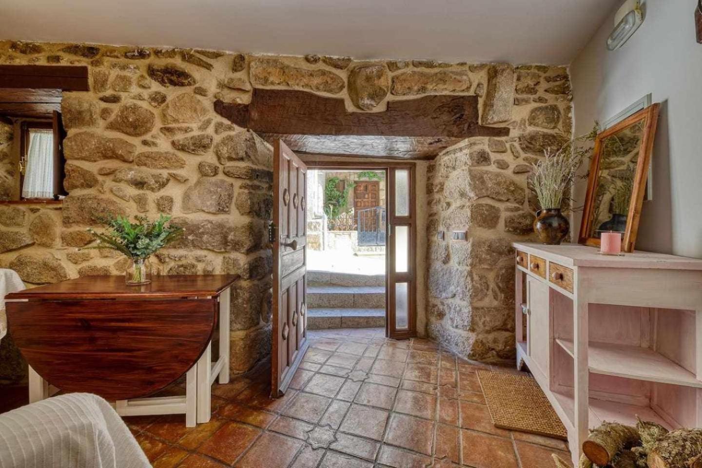 Cuesta Del Reloj Casa de hóspedes Piedralaves Exterior foto